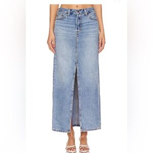 Ankle Column Skirt in Olive Night
LEVI'S